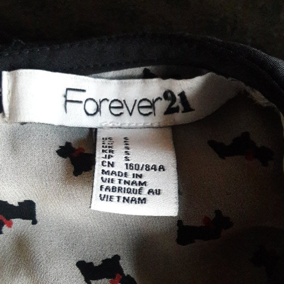 Scottie Dog flowy top with Peter Pan collar - Picture 4 of 11